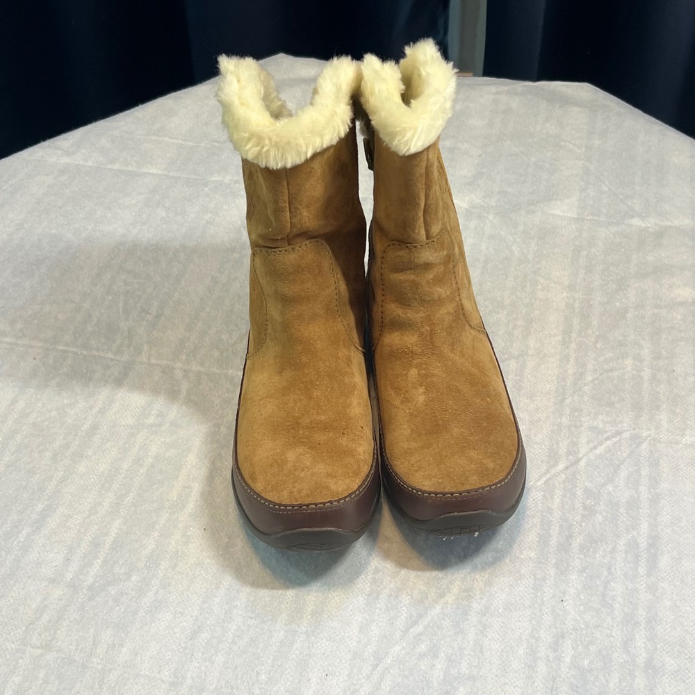 The North Face Abby Chukka Tan Suede Waterproof PrimaLoft Insulated Boots W10